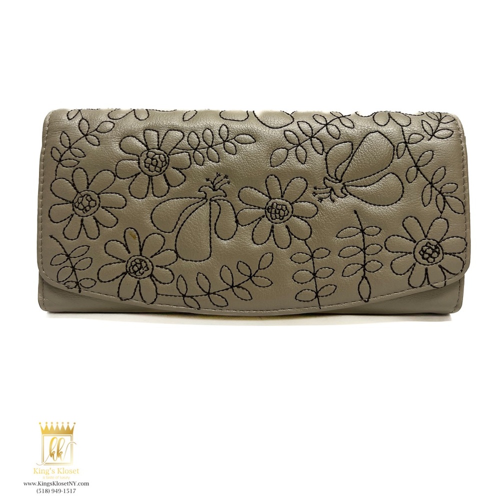 Shilla embroidered wallet